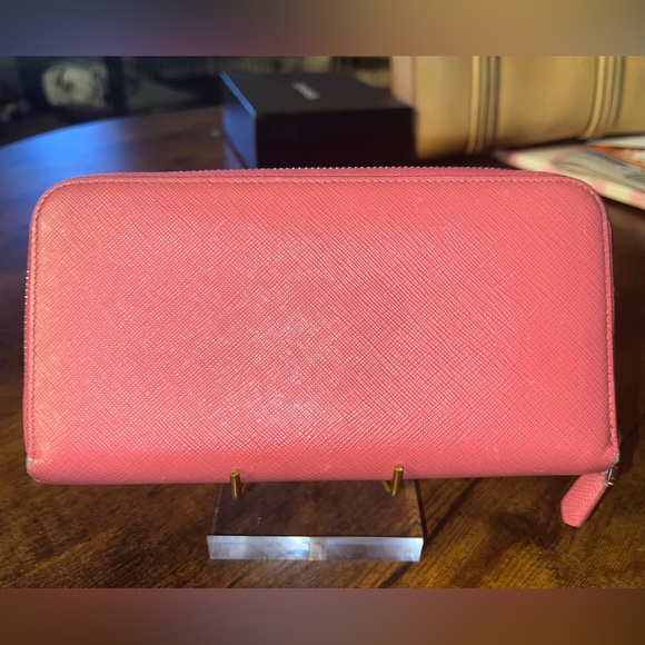 Prada wallet - Picture 2 of 6